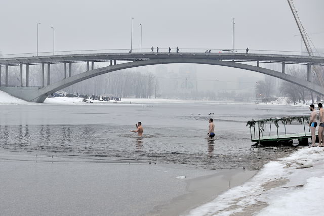 крещение в купание проруби
