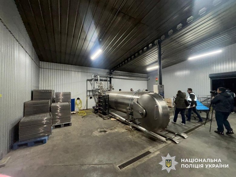 обшуки в наркокартелі Хімпром