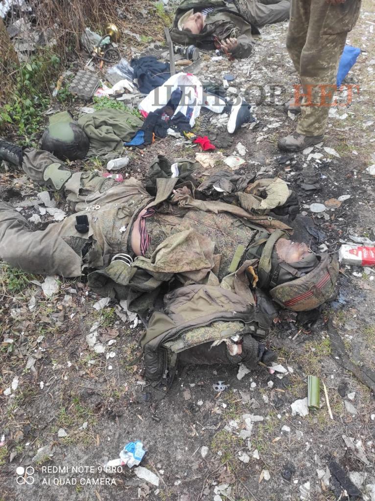 Обїдені собаками російські окупанти, яких знищили воїни 72-ї бригади у боях за Мощун на Київщині 06 Обїдені собаками російські окупанти, яких знищили воїни 72-ї бригади у боях за Мощун на Київщині 06