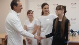 В Україні вперше пересадили обидві легені дитині: за тиждень дівчинка вже гуляла, а за місяць - бігала. ФОТО