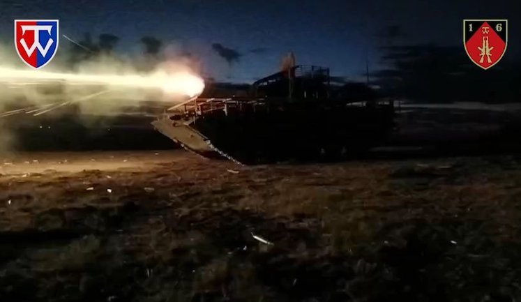 Бійці 3-го мотопіхотного батальйону 58-ї бригади відпрацювали нічні стрільби із БМП та стрілецької зброї. ВIДЕО