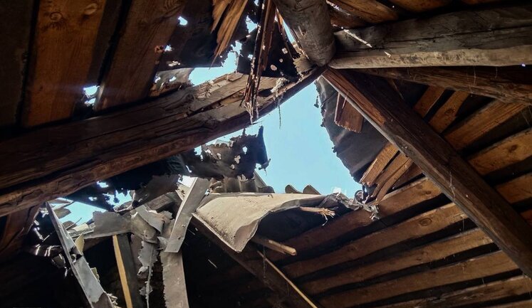 Russians attack Sumy border area: woman hospitalized