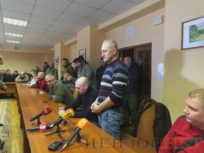 Ветераны АТО провели собрание из-за кандидатуры Манько на должность главы Госслужбы по делам ветеранов: Нужно провести новый конкурс 04