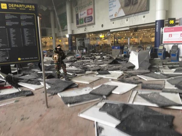 брюссель взрыв аэропорт