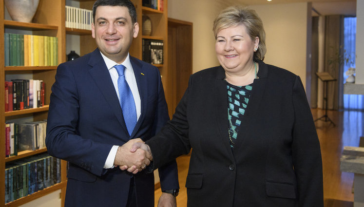 Украина идет вперед. Надеюсь, так будет и дальше, несмотря на избирательный год, - премьер Норвегии Солберг. ФОТО