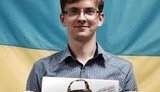 "Наши девочки плакали: 100 пакетов celox - 100 спасенных жизней украинских бойцов!..", - волонтер Петр Вышиванец