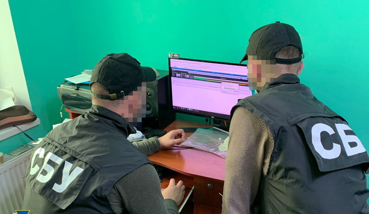 СБУ блокировала деятельность "армии ботов", которая распространяла вирусные программы и осуществляла DDoS- и спам-атаки. ФОТО