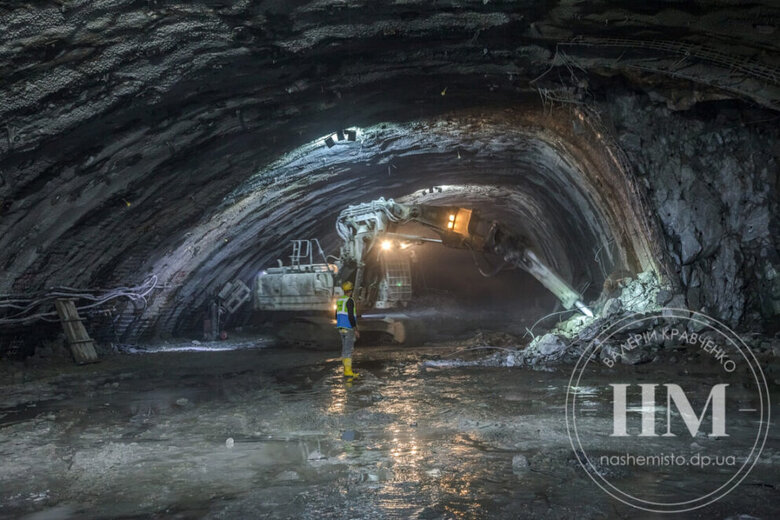 Турецька компанія-підрядник з початку повномасштабної війни без дотримання встановлених процедур покинула добудову метро у Дніпрі 02
