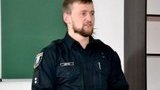 Керівник патрульної поліції Рівного, боєць "Азова" Сергій Мерчук: "По вікнах мого кабінету вистрілили з "Мухи". Але мене не залякати після Майдану і фронту"