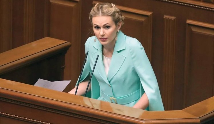 "Слуга народу" Скороход прокоментувала обшуки у неї вдома: Вбачаю у цьому прямий тиск на опозицію