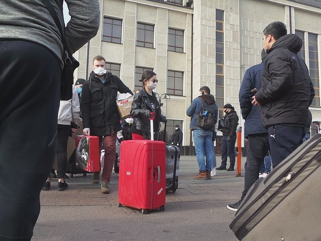 Спецпоїзд Москва-Київ привіз українців на Батьківщину 29