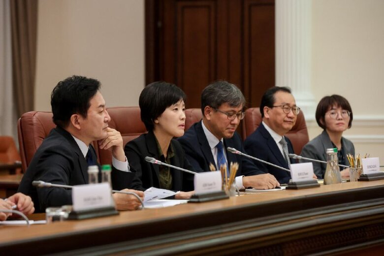 Ukraine and South Korea signed agreement on loans for reconstruction 01