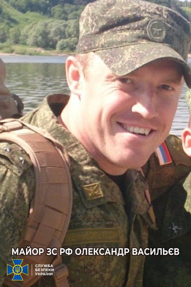 СБУ установила двух российских командиров, отдавших приказ пытать и расстрелять мирных жителей в Киевской области 01