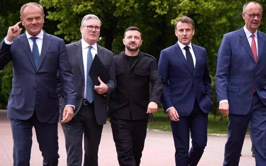 Франція запросила 