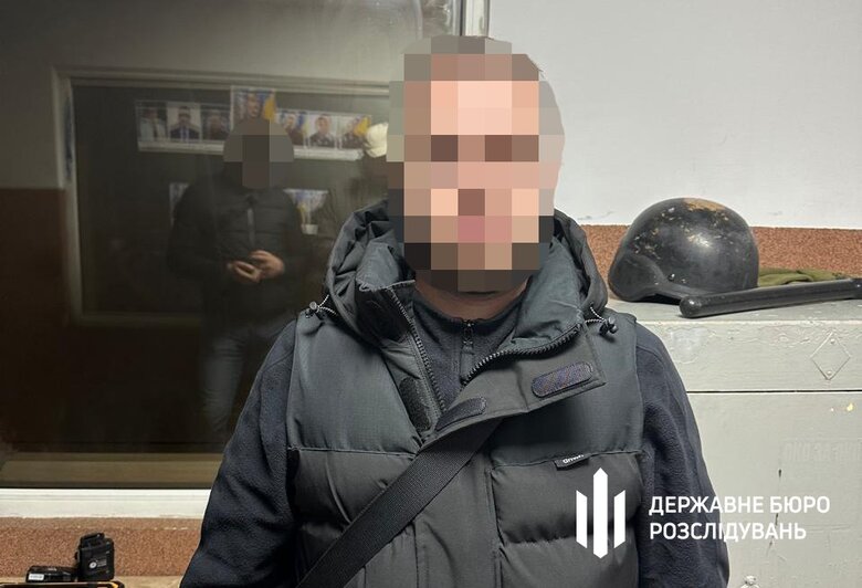 Правоохоронець допомагав ухилянтам