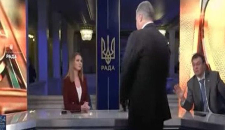 Порошенко неожиданно пришел в эфир обновленного телеканала "Рада", получившего дополнительно 320 млн грн из бюджета: "Это - коррупционная сделка. Не участвуйте в этом".. ВИДЕО