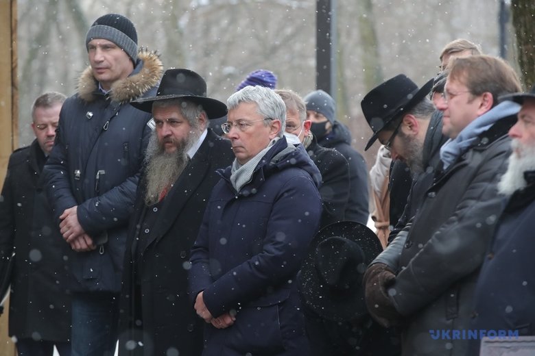 Пам’ять жертв Голокосту вшанували у Бабиному Яру 04