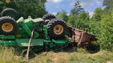 Водій комбайна загинув у ДТП на Харківщині, - ДСНС. ФОТО