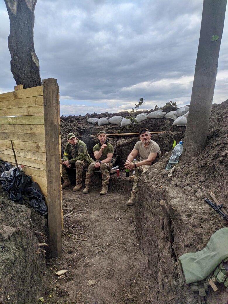Микола Донченко: Я йшов на війну, щоб захистити сина, а вийшло так, що він врятував мені життя 02 Микола Донченко: Я йшов на війну, щоб захистити сина, а вийшло так, що він врятував мені життя 02