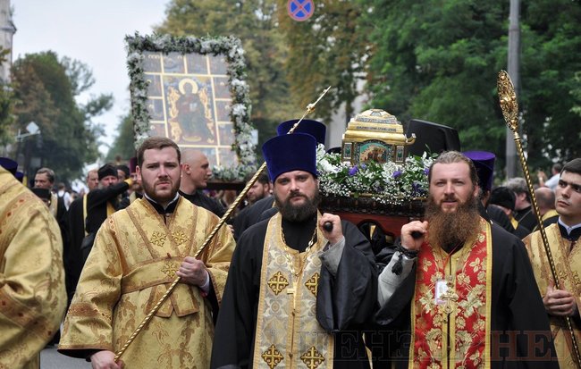 Онуфрій, Новинський, Бойко і віряни: як УПЦ МП хресну ходу проводили 44