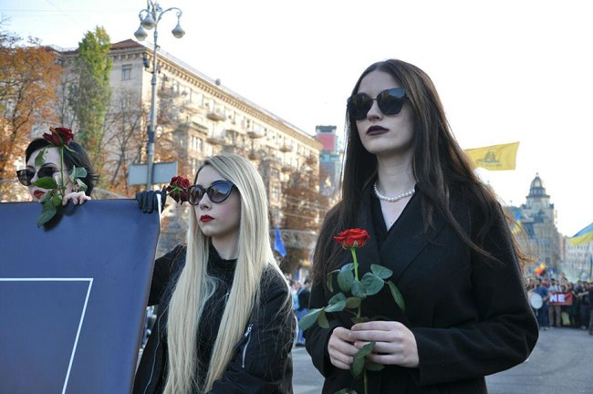 Марш сопротивления капитуляции проходит в Киеве 07