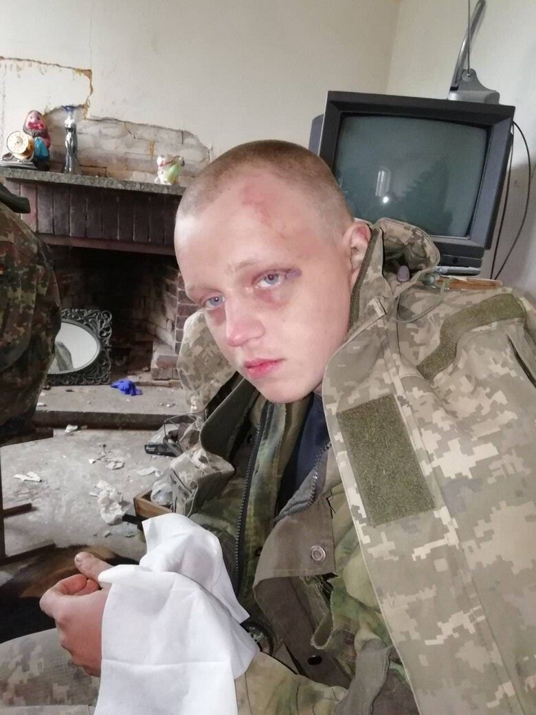 Ukrainian Armed Forces captured Russian sniper 01