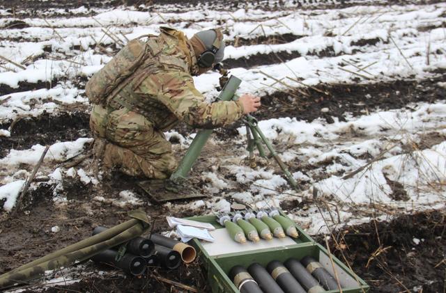 Ukraine’s Army Spetsnaz compete in target practice with 60-mm mortars, - headquarters 03 Ukraine’s Army Spetsnaz compete in target practice with 60-mm mortars, - headquarters 03