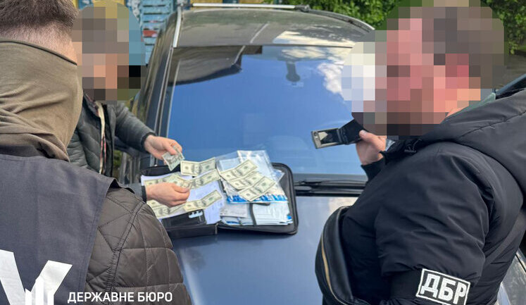 Продавав інформацію з закритих державних баз даних: високопосадовця судитимуть на Івано-Франківщині, - ДБР. ФОТО