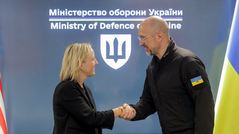 Шмигаль зустрівся з послом США Девіс Що обговорювали