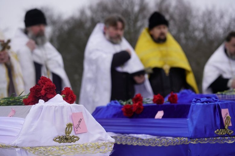 На Харківщині поховали ветерана Григорія Шикулу та трьох його дітей