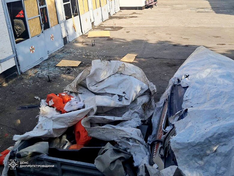 Росіяни тричі атакували рятувальників у Нікополі