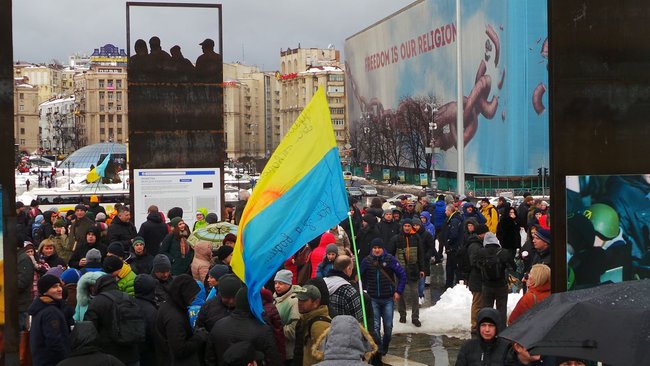 У центрі Києва відбулась акція Кава на Майдані, учасників пригощали тортами та цукерками 20