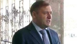 "На меня даже в Киеве так не набрасывались", - Добкина "едва не порвали" в Луганске. ВИДЕО
