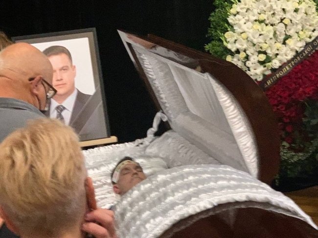 У Кривому Розі поховали мера Павлова 01