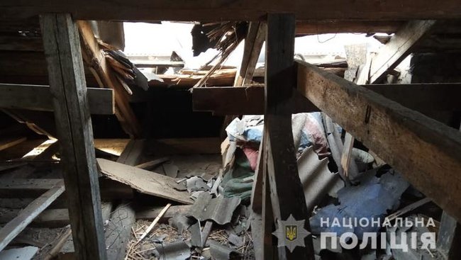 Окупанти обстріляли Золоте-4, пошкоджено житлові будинки 02