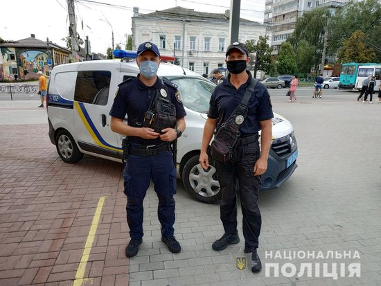 Школярку зґвалтували у вбиральні ресторану в Чернігові 01