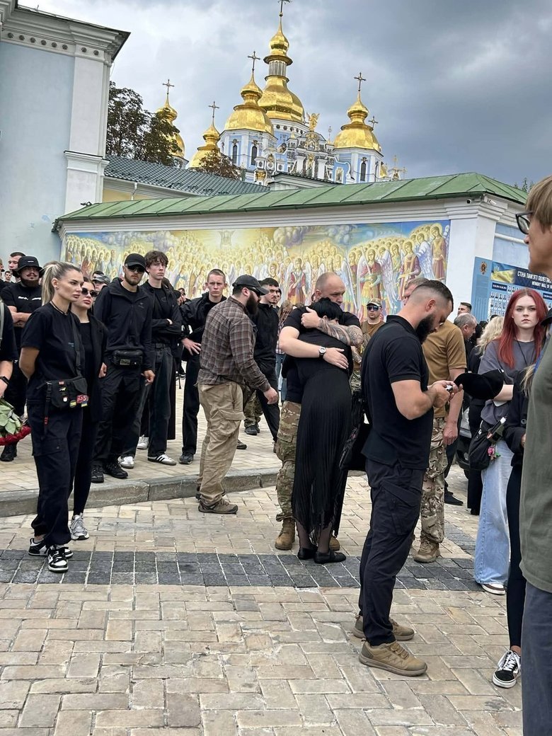 У Києві попрощалися із військовим Даниїлом Серфером Смирновим