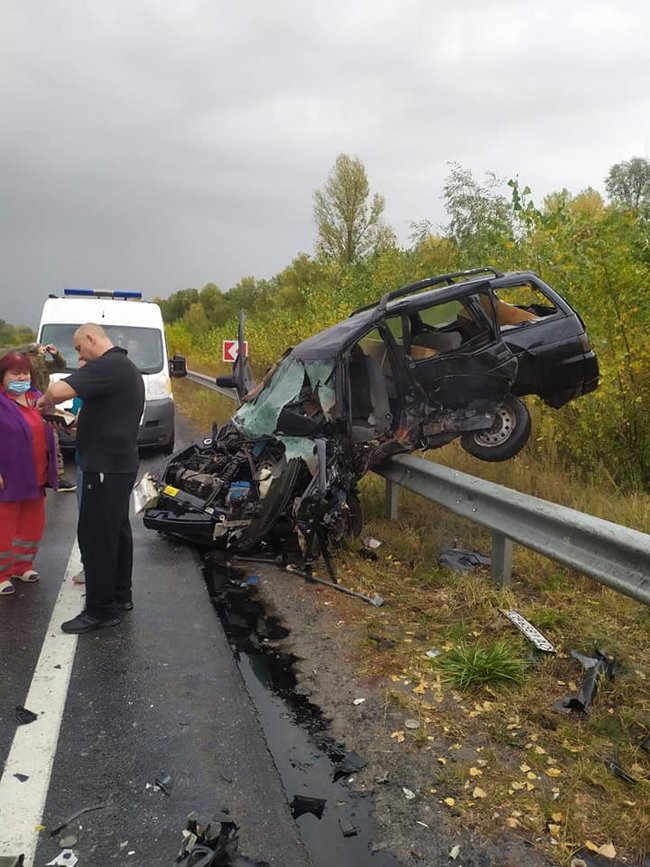 Дві людини загинули, одну госпіталізовано унаслідок ДТП на Чернігівщині, - Нацполіція 03