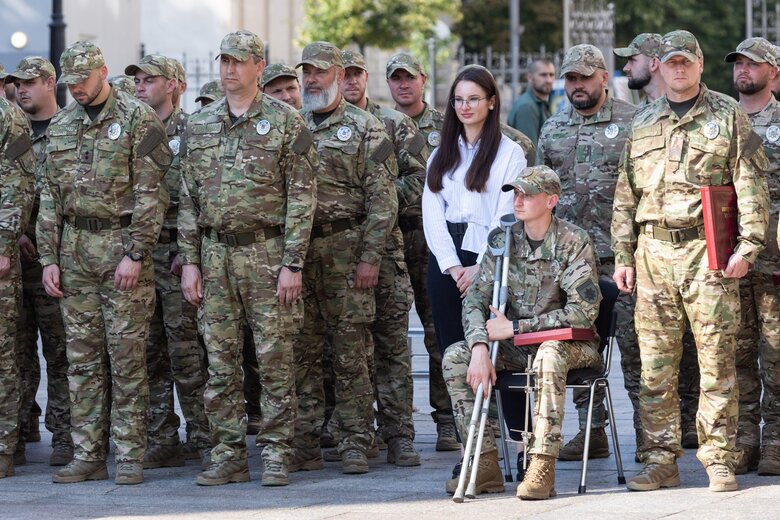 Зеленський вручив нагороди поліцейським