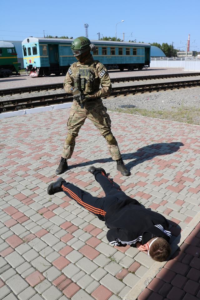 СБУ провела в Харькове масштабные антитеррористические учения 07