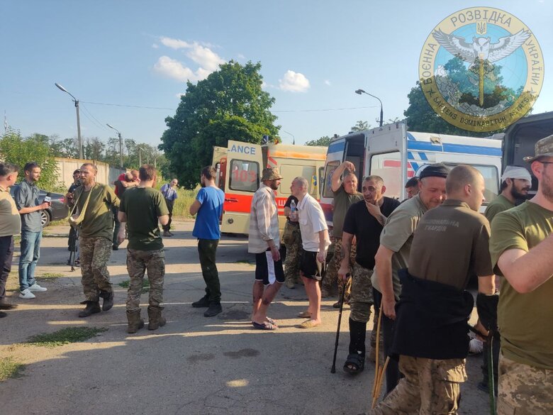 Самый большой обмен пленными с 24 февраля: На Родину вернулись 144 украинских защитника, в том числе 43 азовца, - ГУР МО 07