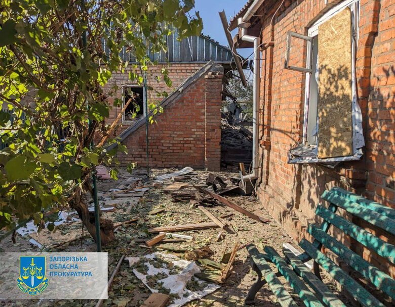 Враг обстрелял Малую Токмачку и Орехов, два человека погибли 02