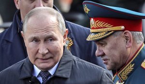 Каллас о параде в России без тяжелой техники: Это многое говорит о ходе войны