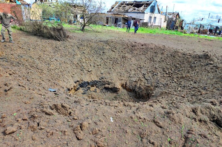 Последствия массированных обстрелов Херсонщины: повреждены десятки домов, кладбище, учебное заведение, есть жертвы 05 Последствия массированных обстрелов Херсонщины: повреждены десятки домов, кладбище, учебное заведение, есть жертвы 05