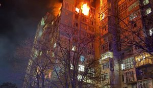 Враг снова атаковал Одесщину: горят многоэтажки, повреждена портовая инфраструктура (обновлено). ФОТО