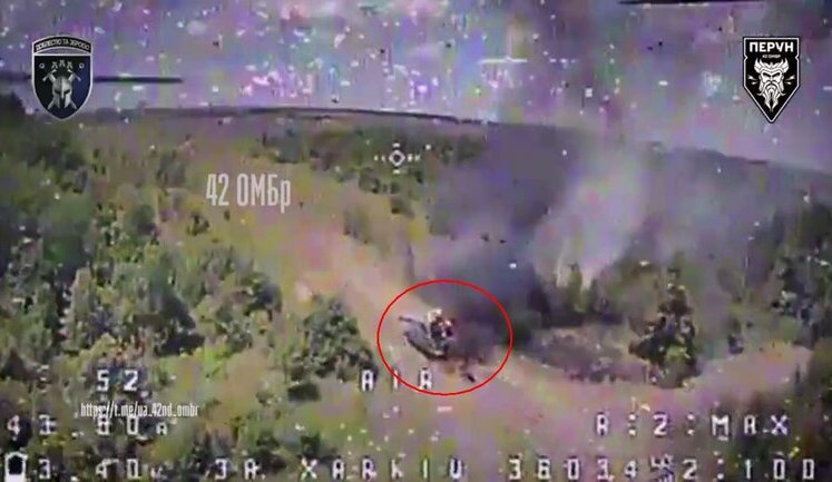 Ukrainian defenders destroyed occupier’s tank in Russia. VIDEO