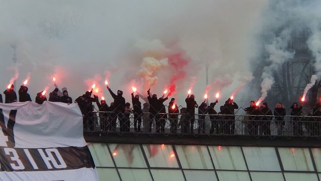 У центрі Києва відбулась акція Кава на Майдані, учасників пригощали тортами та цукерками 30