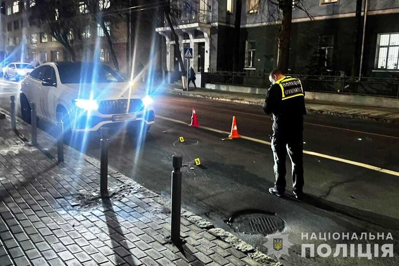 ДТП у Вінниці 16 січня: водій Mersedes збив на пішоході двох дівчат