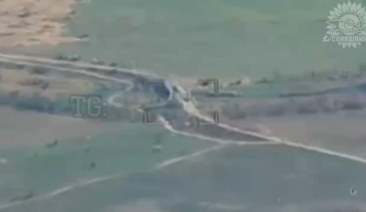 Su-27 crews from Air Force destroyed Russian logistics convoy in air strike. VIDEO