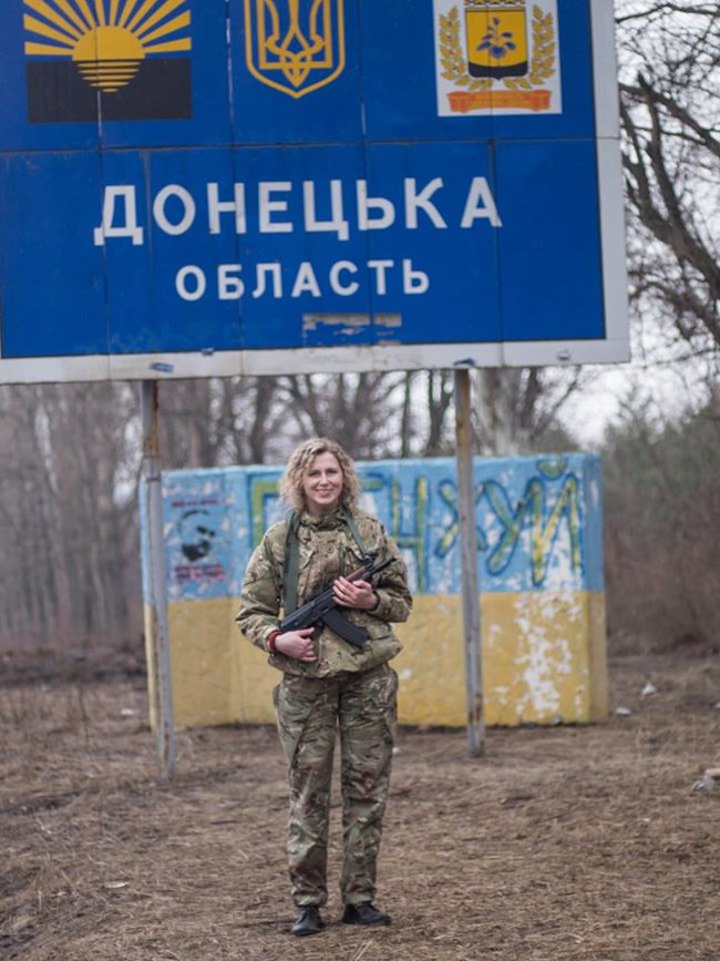 Офіцер запасу Людмила Дем’яник (Катруся Стріла): Я хотіла встигнути прикрити обличчя руками. Щоб коли мене ховатимуть, доця бачила, що це я. Щоб вона мене запам’ятала 05